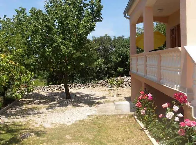 In 6792 Апартаменты